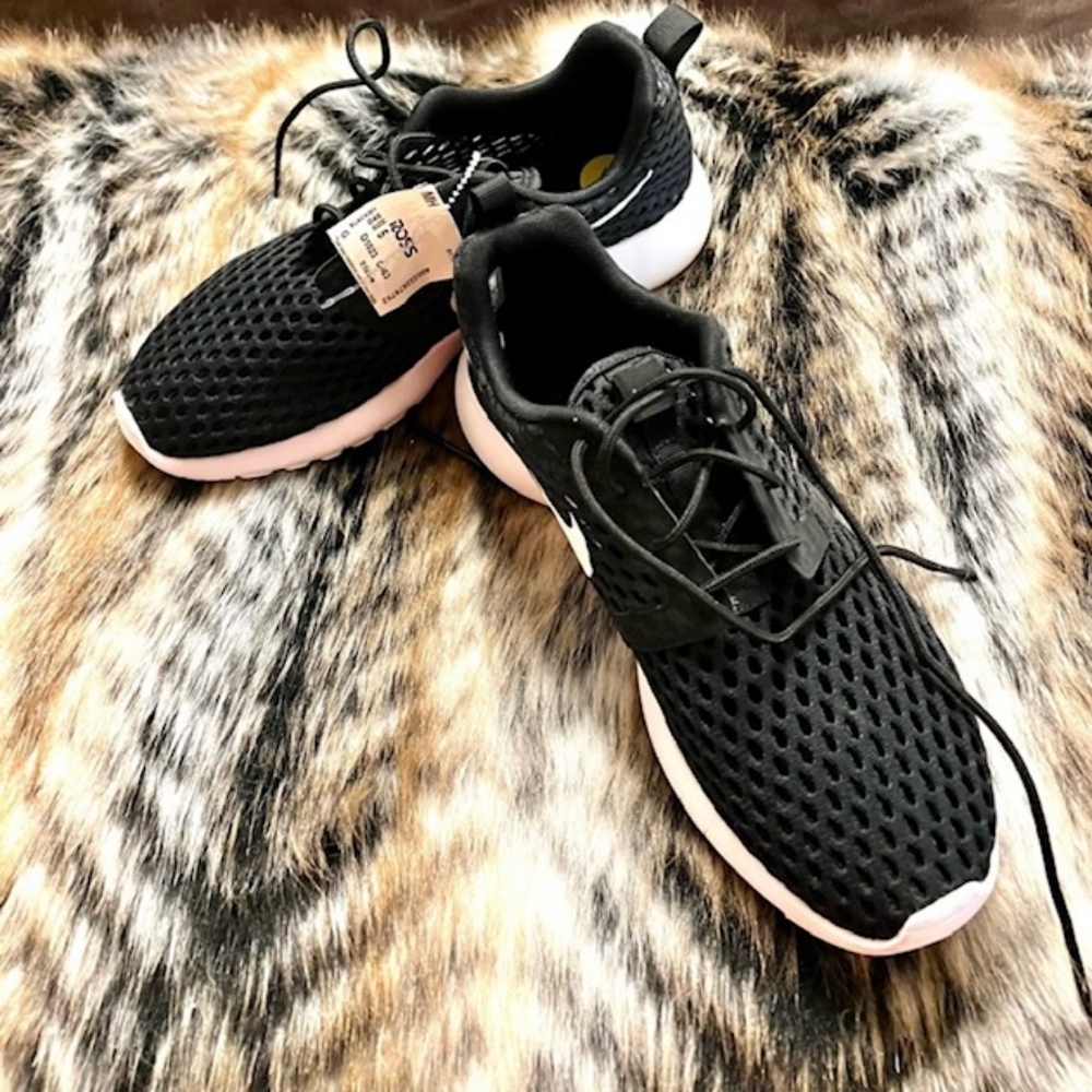Nike black Revolution sneakers unisex women or men size 35Y